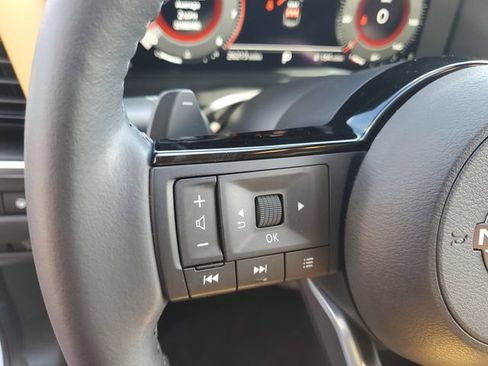 Certified 2023 Nissan Rogue Platinum w/ Platinum Premium Package FWD image 19