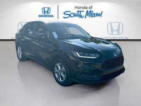 Used 2023 Honda HR-V LX image 1