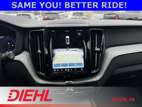 Used 2025 Volvo XC60 B5 Plus w/ Climate Package image 14