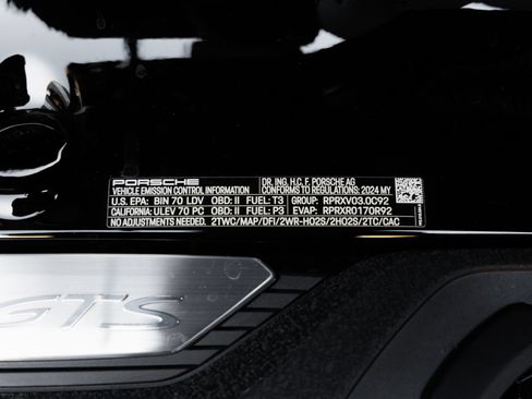 Certified 2024 Porsche 911 Carrera GTS RWD image 44