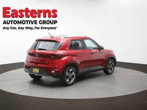 Used 2023 Hyundai Venue Limited FWD image 41