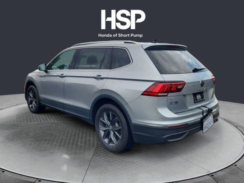 Used 2023 Volkswagen Tiguan SE FWD image 3