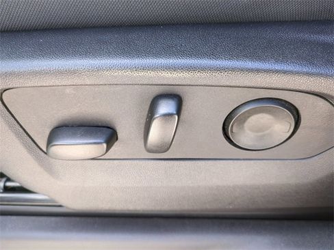 Certified 2025 Chevrolet Silverado 2500 LT w/ Convenience Package image 23