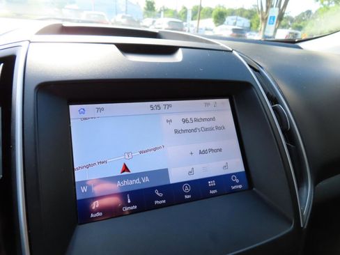 Used 2020 Ford Edge SEL FWD image 25