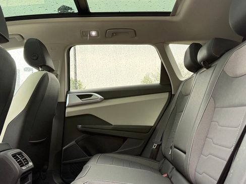 New 2026 Volkswagen Taos SE AWD/4WD image 22
