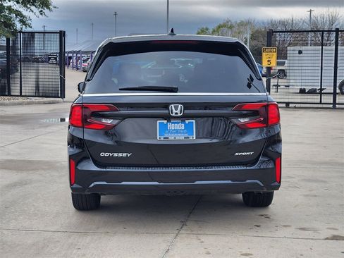 Certified 2025 Honda Odyssey Sport-L image 6