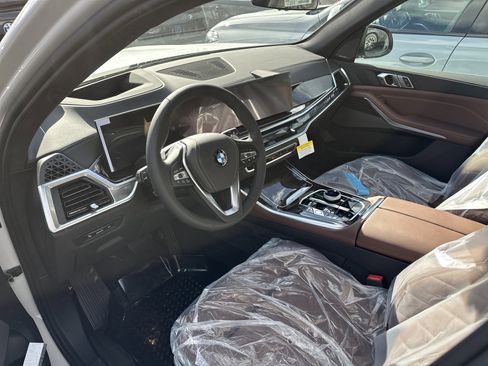 New 2026 BMW X5 xDrive40i w/ Executive Package image 4