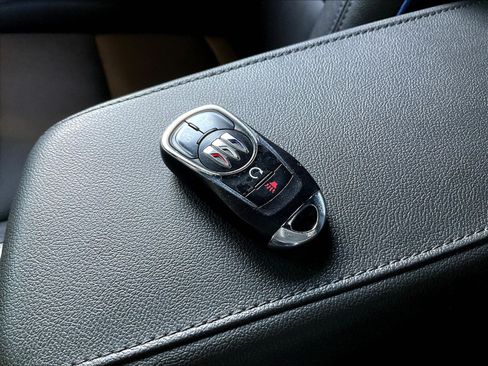 Used 2024 Buick Envista Sport Touring w/ Convenience I Package FWD image 32