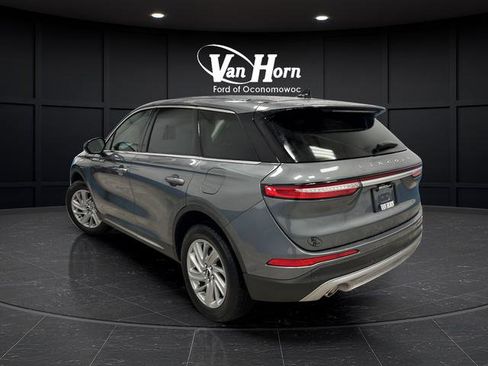 Used 2024 Lincoln Corsair AWD image 5