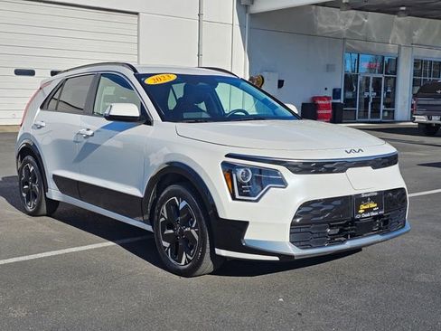 Certified 2023 Kia Niro Wind w/ Wind Preserve Package image 8