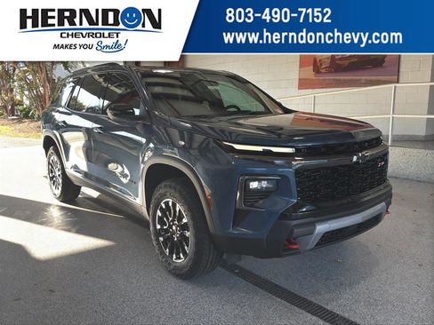 New 2026 Chevrolet Traverse Z71 w/ Enhanced Driving Package image 1