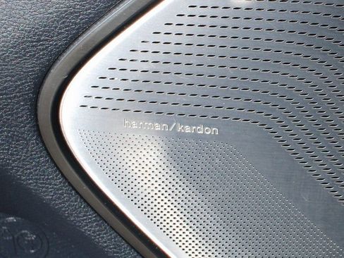 Used 2019 RAM 1500 Limited image 17