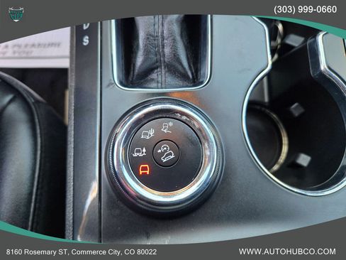 Used 2019 Ford Explorer Platinum AWD/4WD image 23
