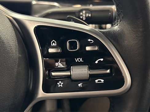 Used 2020 Mercedes-Benz GLB 250 4MATIC image 26