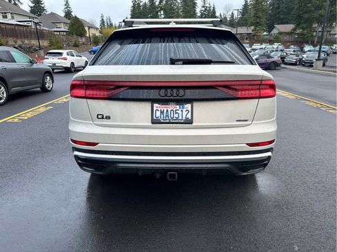 Used 2021 Audi Q8 Premium Plus w/ Premium Plus Package image 5