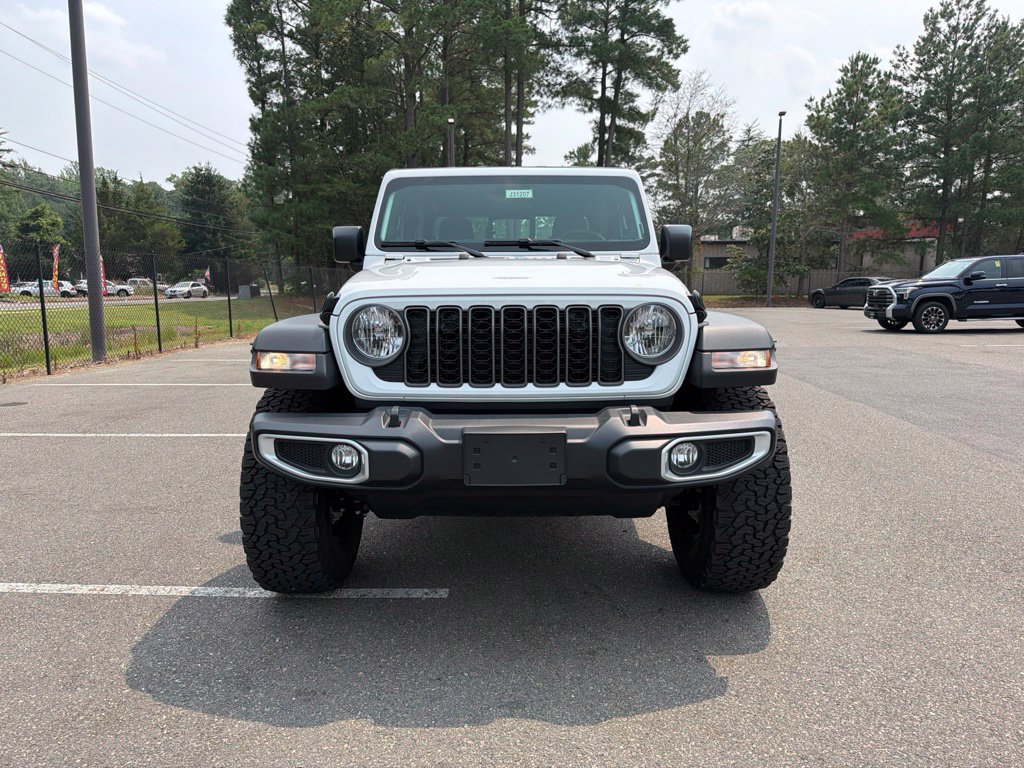 New 2026 Jeep Gladiator Sport AWD/4WD image 4