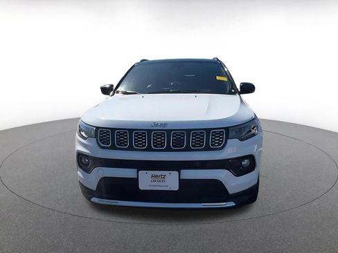 Used 2025 Jeep Compass Limited AWD/4WD image 4
