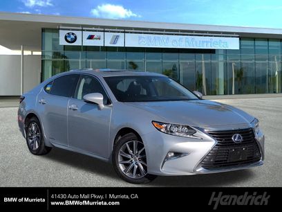 Used 2018 Lexus ES 300h w/ Navigation Package