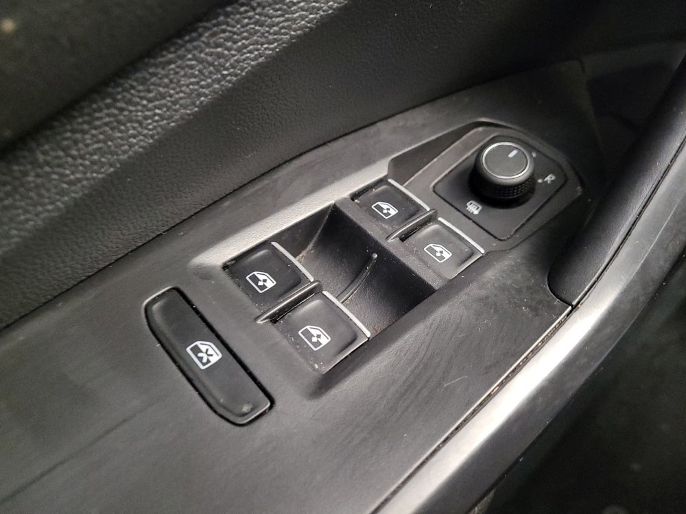 Used 2025 Volkswagen Jetta S FWD image 27