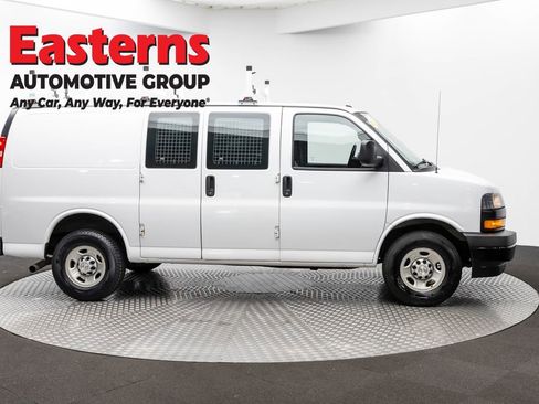 Used 2020 Chevrolet Express 2500 w/ Driver Convenience Package image 4