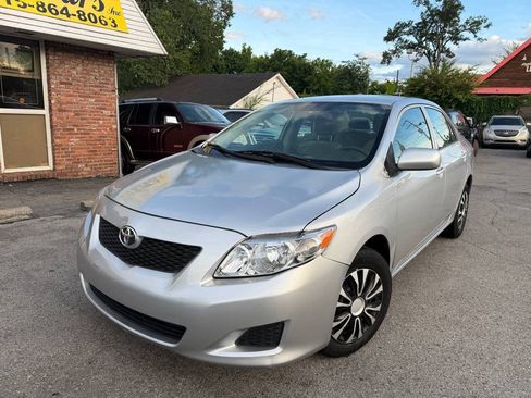 Used 2010 Toyota Corolla LE FWD image 2