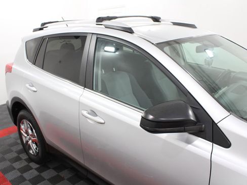 Used 2013 Toyota RAV4 LE AWD/4WD image 8