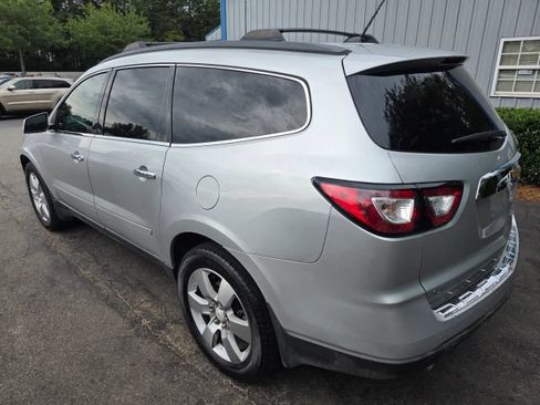 Used 2015 Chevrolet Traverse LTZ AWD/4WD image 7