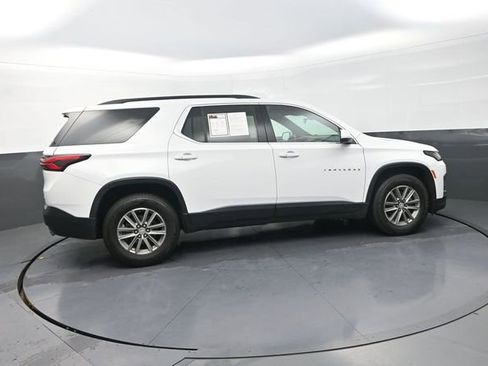 Used 2023 Chevrolet Traverse LT FWD image 10