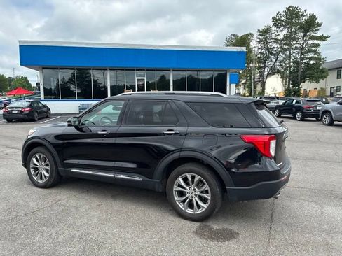 Used 2023 Ford Explorer Limited w/ Equipment Group 301A AWD/4WD image 36