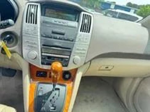Used 2006 Lexus RX 330 FWD image 7
