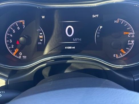 Used 2020 Jeep Grand Cherokee Altitude image 13