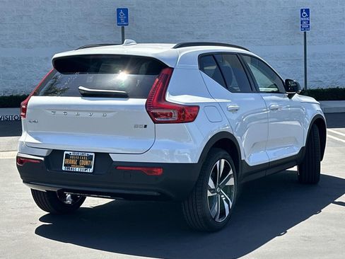 New 2026 Volvo XC40 B5 Ultra w/ Climate Package AWD/4WD image 4