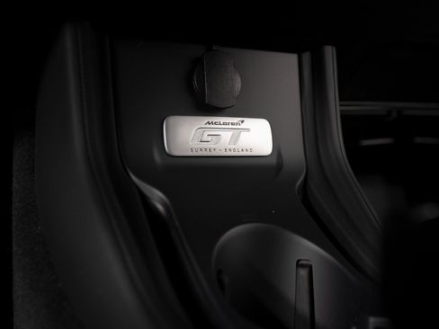 Used 2020 McLaren GT image 17