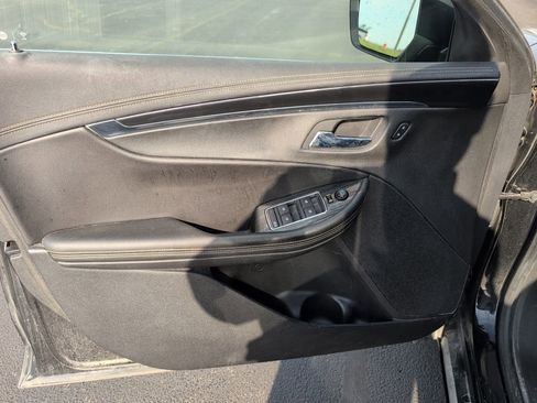 Used 2016 Chevrolet Impala LT w/ Leather Package FWD image 15