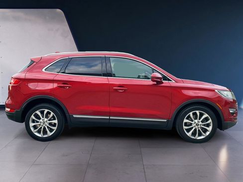Used 2018 Lincoln MKC Select w/ Select Plus Package FWD image 6