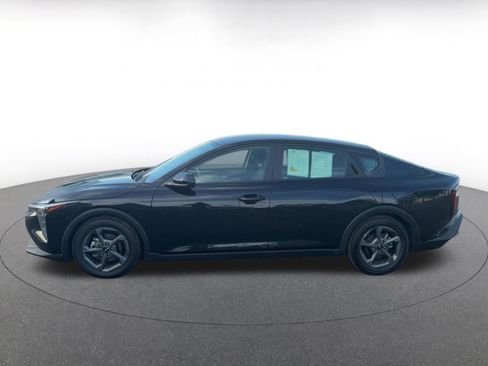 Used 2025 Kia K4 LXS FWD image 9