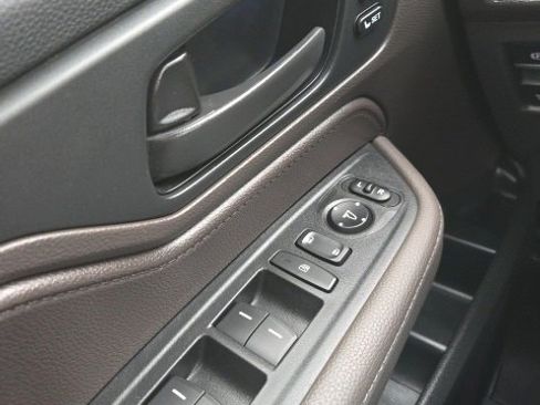 Used 2024 Honda Odyssey EX-L image 19