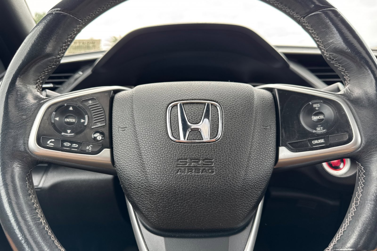 Used 2018 Honda Civic EX-L image 23