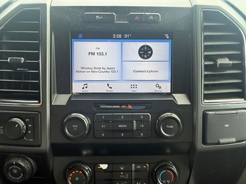 Used 2019 Ford F150 XLT w/ Trailer Tow Package AWD/4WD image 19