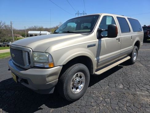 Used 2004 Ford Excursion Limited AWD/4WD image 3