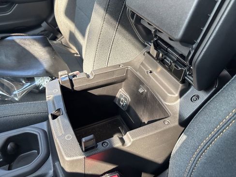 New 2025 Jeep Gladiator Willys image 31