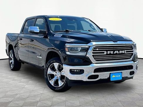 Used 2023 RAM 1500 Laramie AWD/4WD image 1