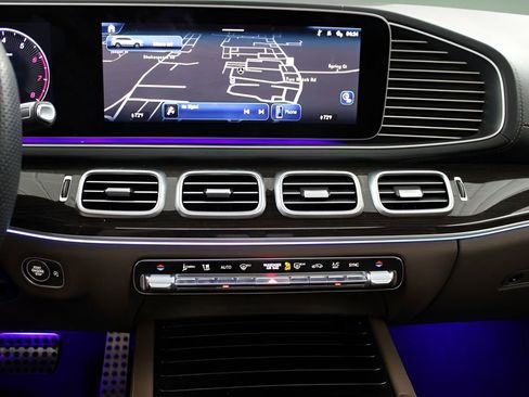 Used 2024 Mercedes-Benz GLS 450 GLS 450 image 33