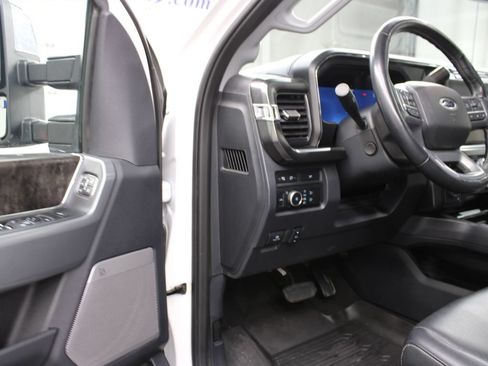 Used 2024 Ford F350 Lariat w/ Lariat Ultimate Package AWD/4WD image 60