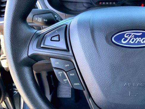 Certified 2024 Ford Edge SE w/ Black Appearance Package image 20