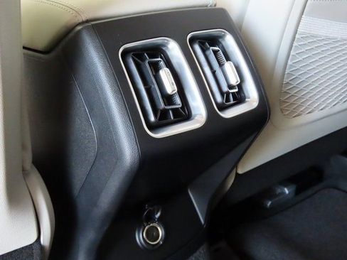 New 2025 Kia Sorento S w/ Panoramic Sunroof Package image 11