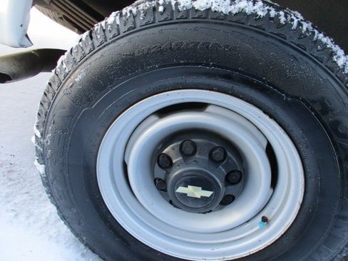 Used 2001 Chevrolet Express 3500 Base image 16