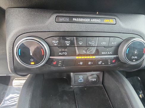 Used 2023 Ford Escape ST-Line Select AWD/4WD image 23