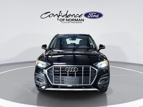 Used 2023 Audi Q5 2.0T Premium w/ Convenience Package AWD/4WD image 2