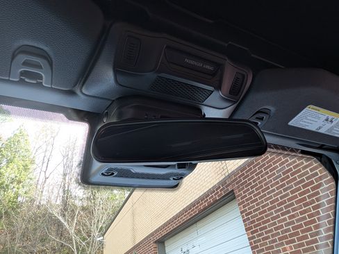 Used 2024 Jeep Wrangler Sport S image 28